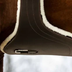 QHP Sangle bavette avec fourrure détachable> Sangle En Cuir|Sangle Bavette