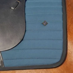 QHP Tapis de selle Salerno><noscript><img data-lazyloaded=